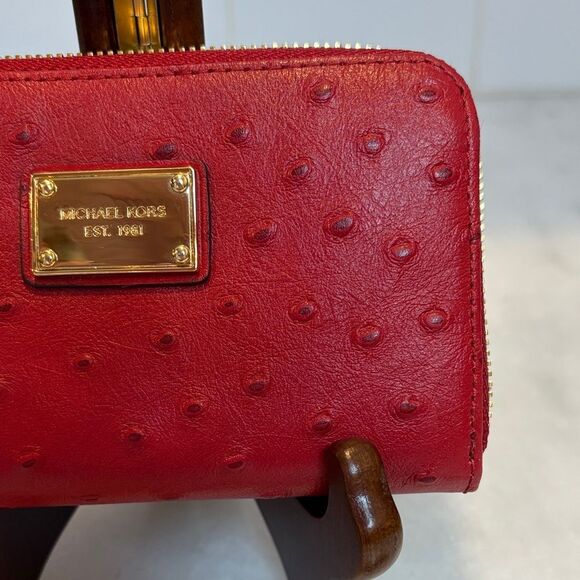 Michael Kors Ostrich Leather Full Zip Wristlet Clutch Wallet NWOT - Picture 4 of 16